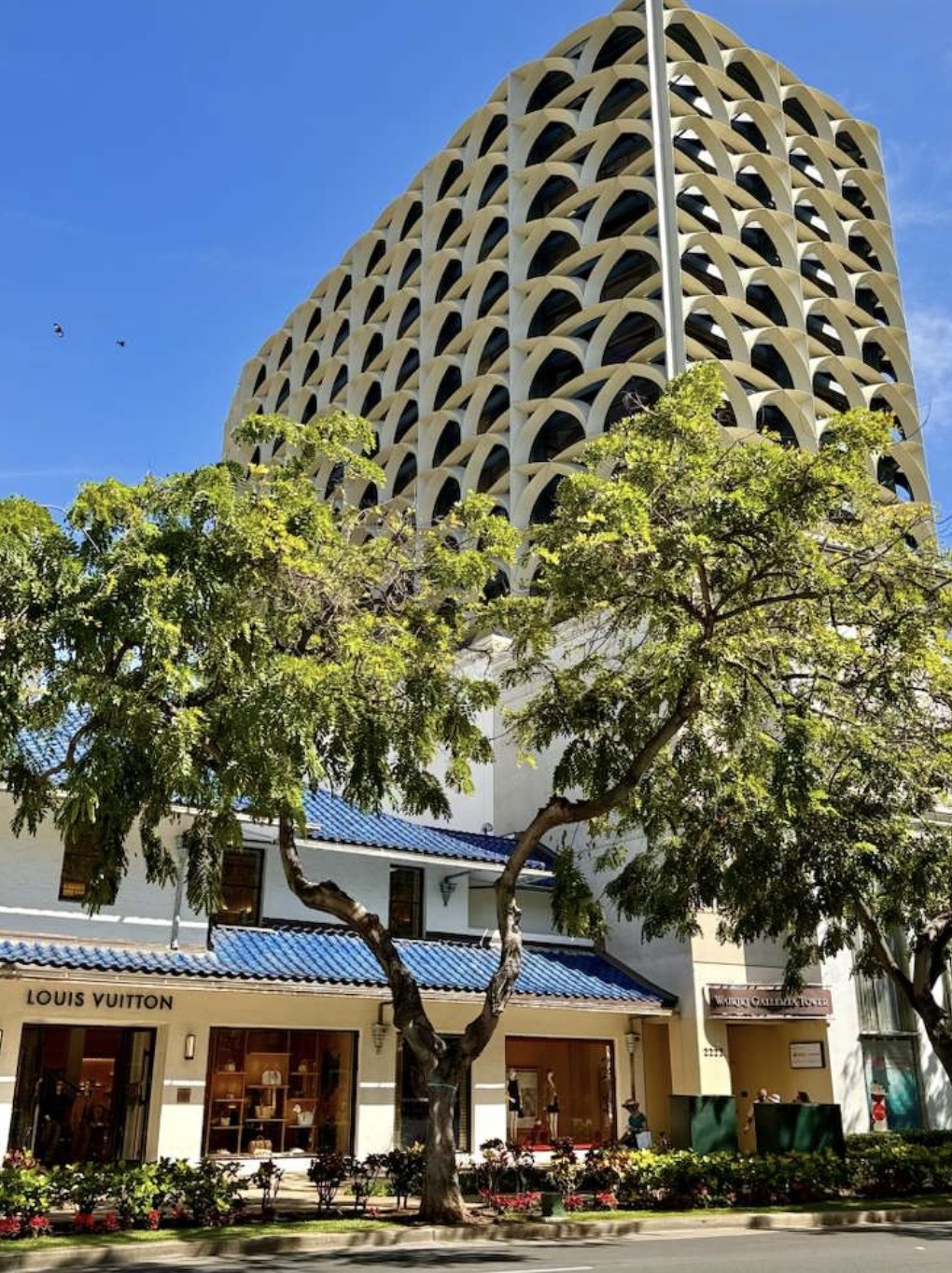 Waikiki Galleria Tower exterior