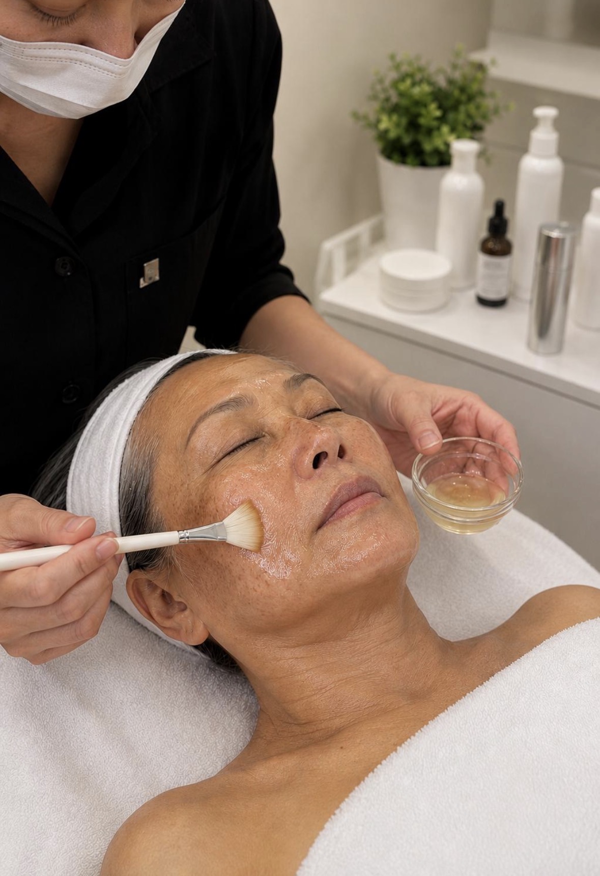 Pigmentation Recovery Facial treatment