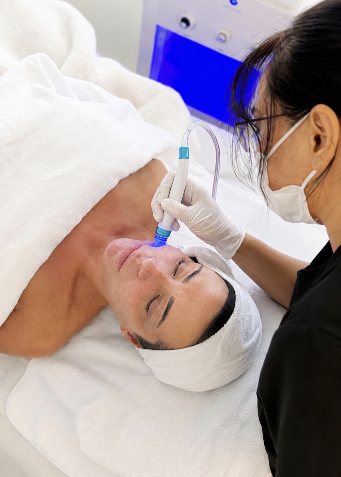 Clarifying Acne-Prone Facial treatment